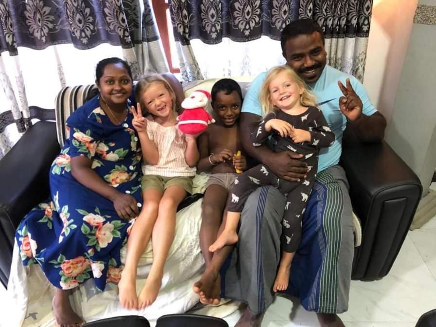 Sura Homestay كاندي المظهر الخارجي الصورة
